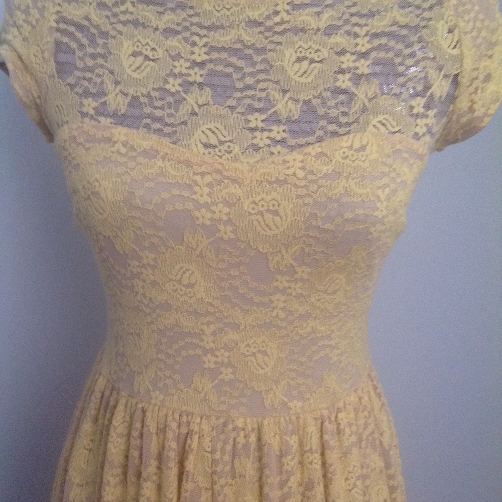 ♣️ 3/$20 Finn & clover yellow lace handkerchief dress - Picture 3 of 8